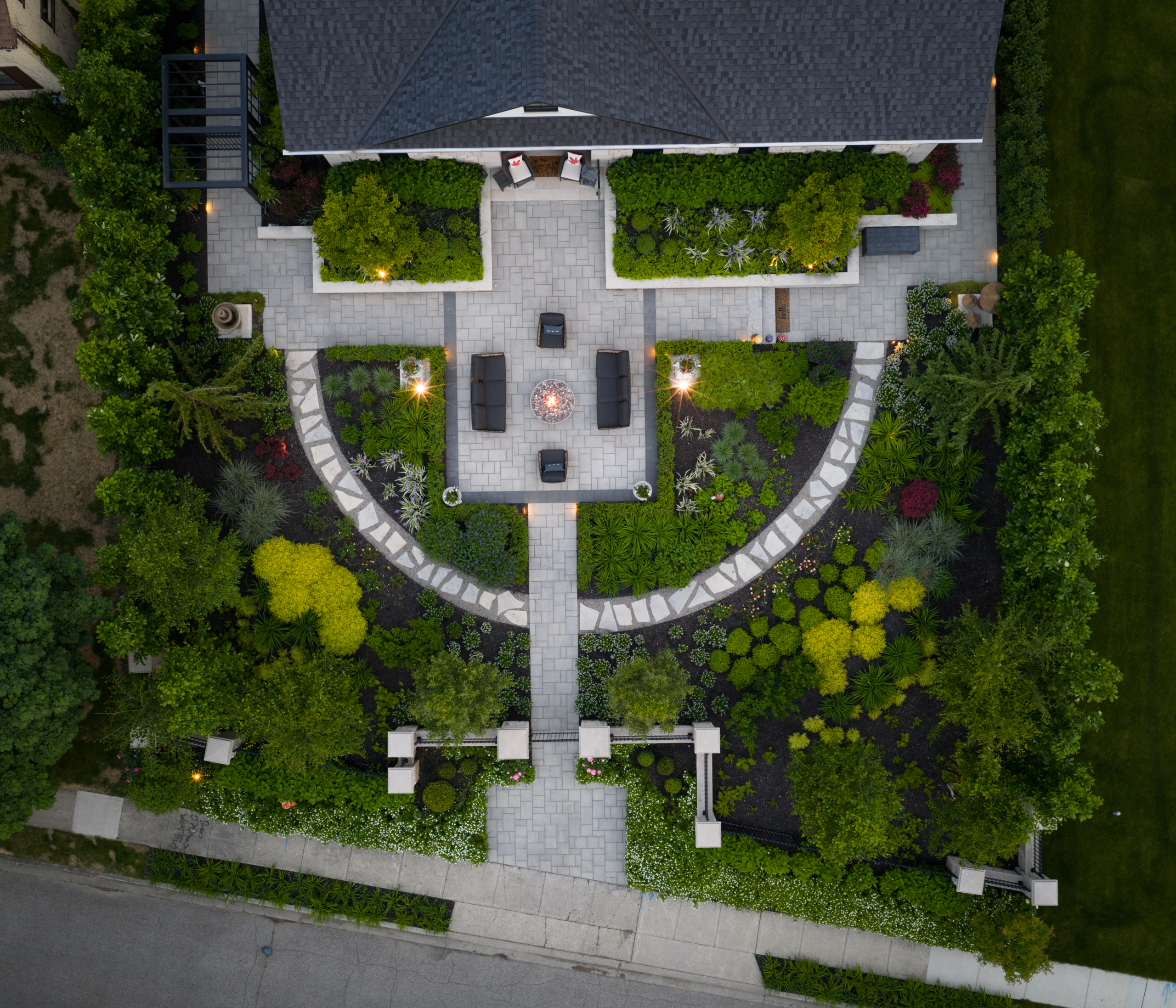 Earthscape Landscapes - The Green Room Property top view